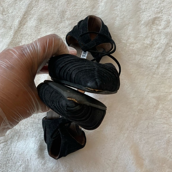 Vintage Manolo Blahnik Black Suede Pumps w/Ankle Strap, Approximate Size 10.5! - Picture 5 of 11